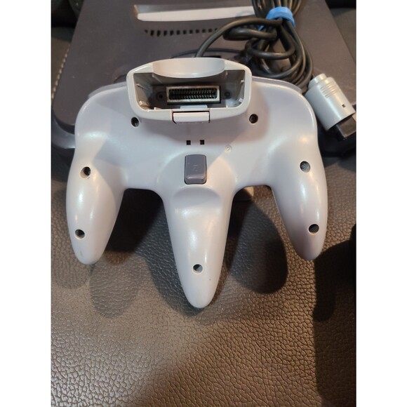 Nintendo 64 N64 Console with Jumper Pak, Power and AV Cords, and Controller - Picture 3 of 12